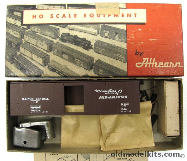 Athearn 1/87 40' Steel Box Car - Illinois Central 'Main Line Of America' - HO Craftsman Kit with Sprung Metal Trucks, A117 plastic model kit